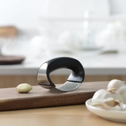 Nutikas roostevabast terasest küüslaugupress