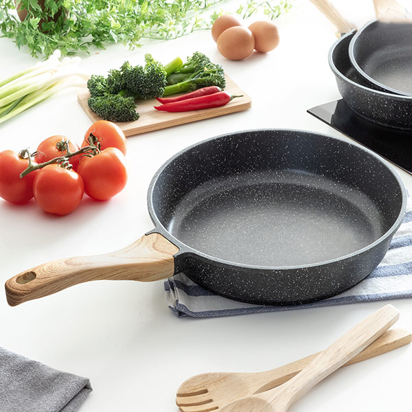 Premium praepann graniefektiga (28 cm)