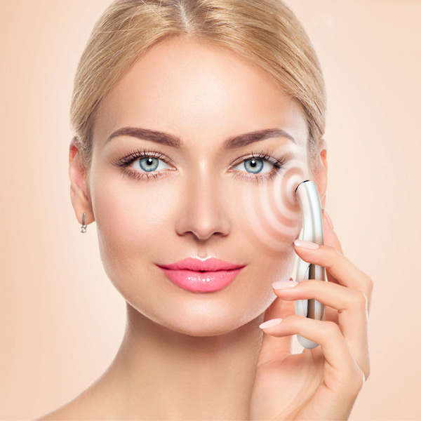 Kortsu­vähendav Massaažipliiats Silmade ja Huulte jaoks