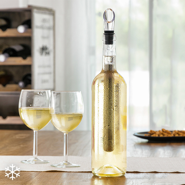 Veinijahuti õhustajaga